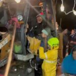 उत्तराखंड में भारी हिमपात के बीच एसडीआरएफ का रेस्क्यू ऑपरेशन, यात्रियों को सुरक्षित बाहर निकाला